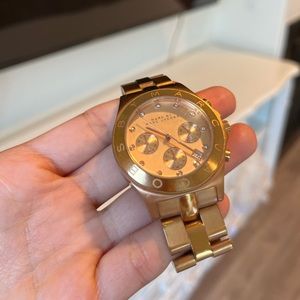 Marc jacobs rose gold watch